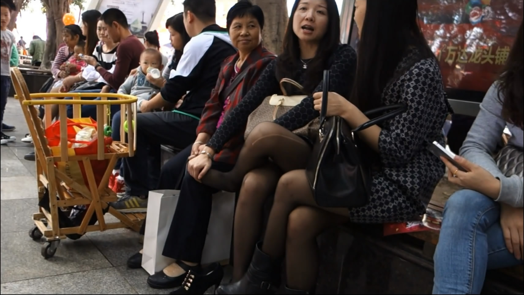 streetsnapfootm[00 01 23][20181202 112506 2]